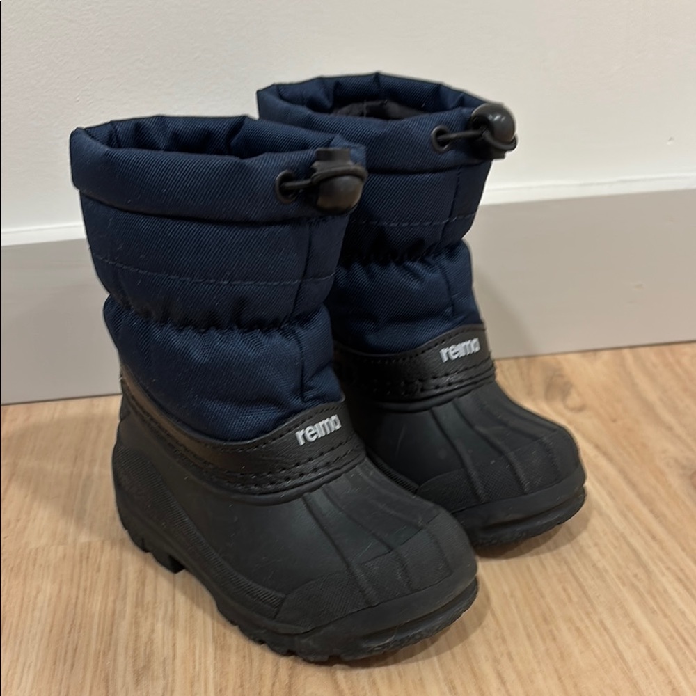 Reima Kids' Navy and Black Snow Boots